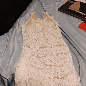 Flower design white zip up dress with beige underskirt